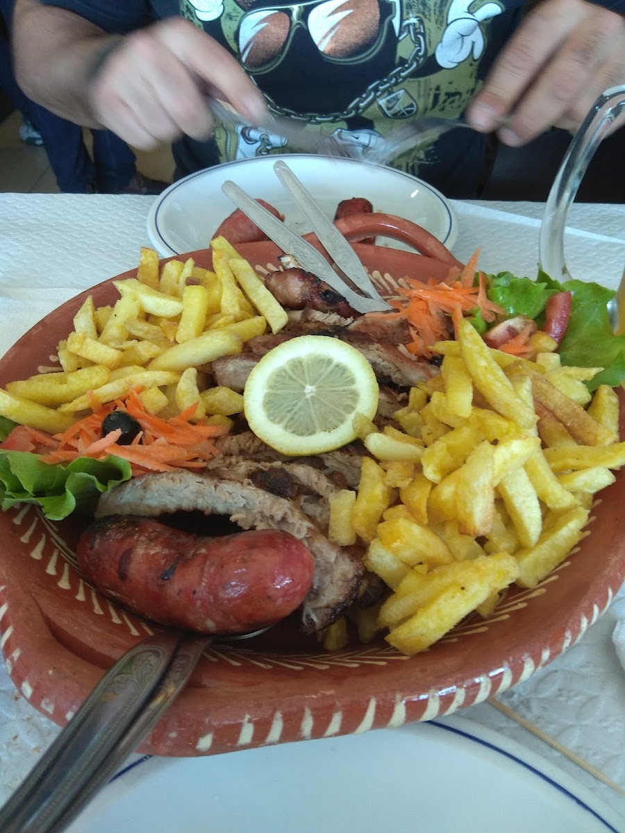 Restaurante O Pic Pic Churrasqueira Lda (São Paio Merelim)-7